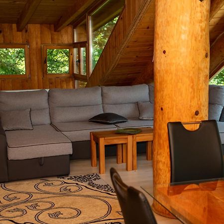 Guest House Mala Prica Zivinice Extérieur photo