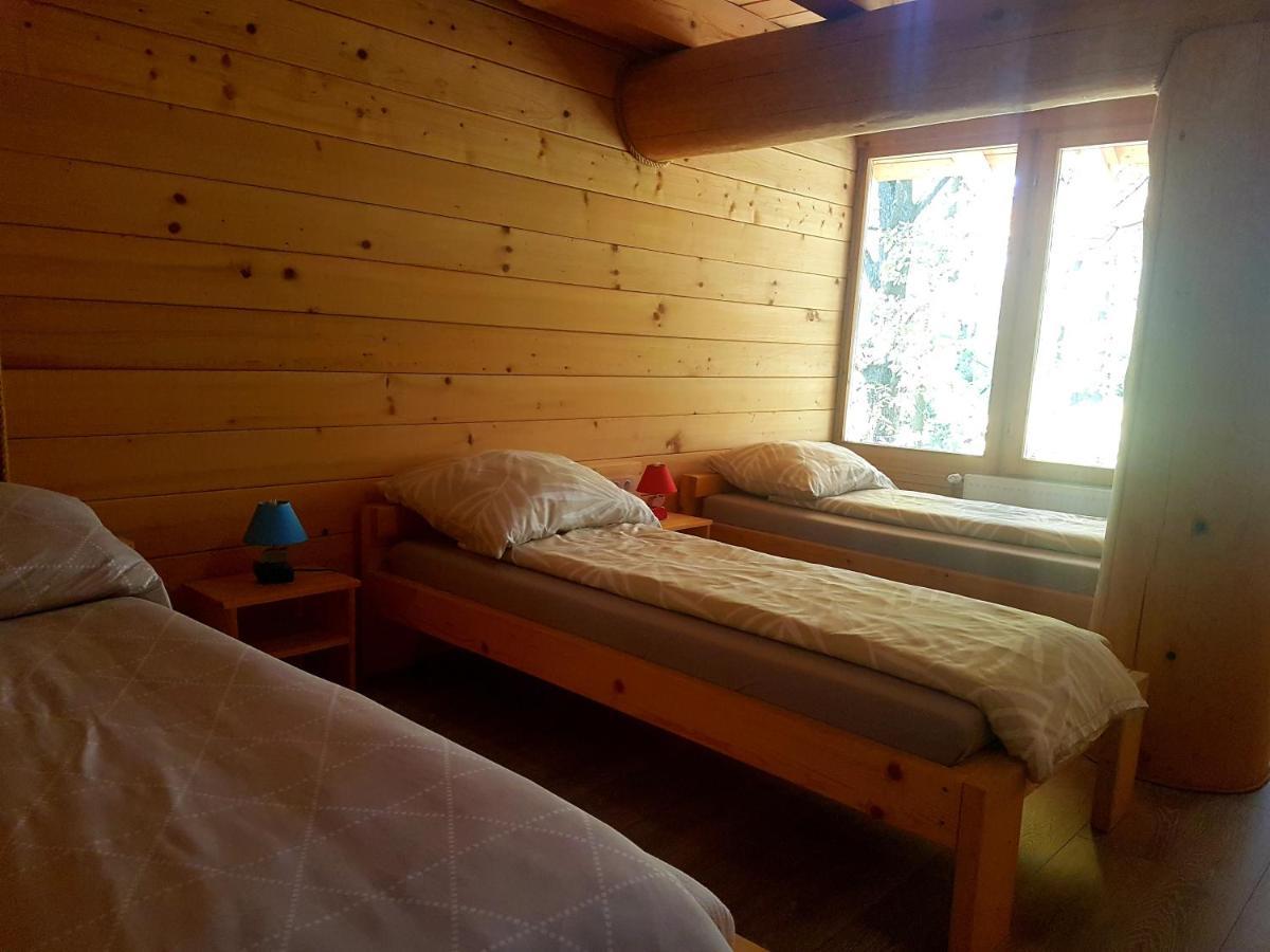 Guest House Mala Prica Zivinice Extérieur photo